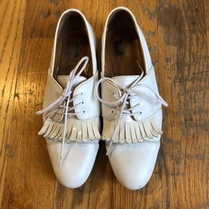 Generic Surplus White Leather Fringe Oxfords 37.5